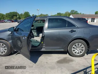 2012 Toyota Camry L z VIN 4T1BF1FK9CU024618, wystawiony jako IAAI lot #42023925 z przebiegiem 112 416 mil mil oraz . Historia ofert i sprzedaży dostępna na DreamBid. Obrazek 15.