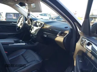 2014 Mercedes-Benz GL-Class GL 450 with VIN 4JGDF7CE3EA405380, listed as a IAAI auction lot 41383386 with 112,024 mi miles. Bid and sale history available at carsss.com. Image 5.