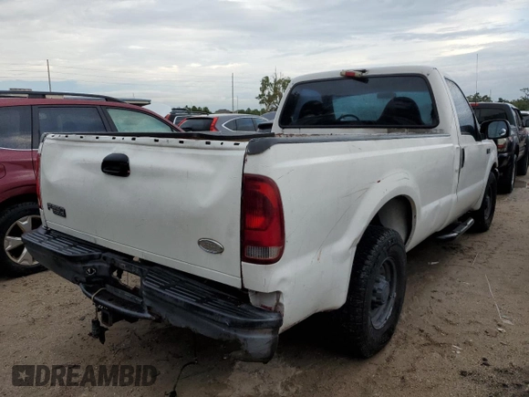 2000 Ford Super Duty F-250 XL with VIN 1FTNF20L8YEA71116, listed as a Copart auction lot 73739324 with 303,338 mi miles and Salvage Title. Bid and sale history available at carsss.com. Image 3.