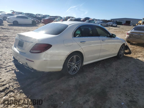 2018 Mercedes-Benz E-Class E 300 with VIN WDDZF4JB3JA479772, listed as a Copart auction lot 72808072 with 41,642 mi miles. Bid and sale history available at carsss.com. Image 3.