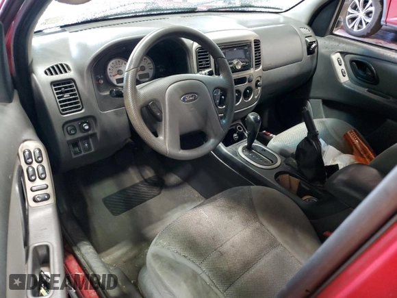 2005 Ford Escape XLT with VIN 1FMYU931X5KA41971, listed as a Copart auction lot 76321744 with Not Provided miles and Salvage Title. Bid and sale history available at carsss.com. Image 8.
