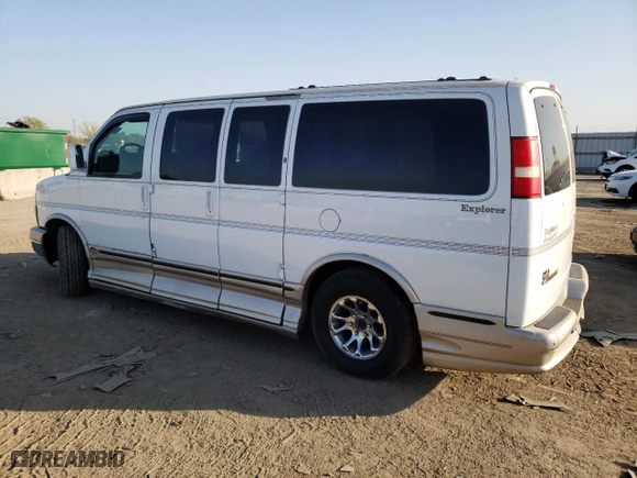 2007 Chevrolet Express Cargo Van YF7 Upfitter with VIN 1GBFG15T771219657, listed as a Copart auction lot 75216914 with 165,286 mi miles and Salvage Title. Bid and sale history available at carsss.com. Image 2.