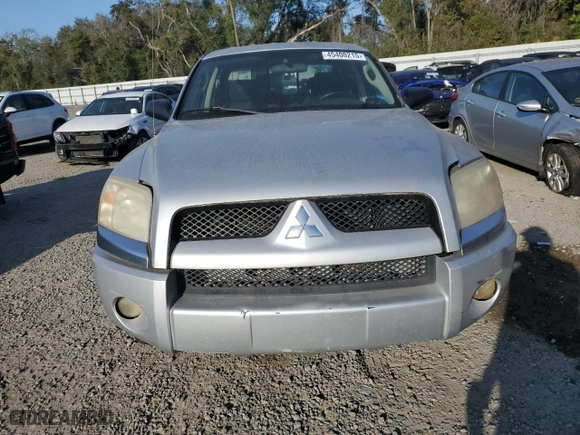 2008 Mitsubishi Raider LS with VIN 1Z7HT28KX8S620452, listed as a Copart auction lot 45400215 with 179735 miles and Salvage Title. Bid and sale history available at carsss.com. Image 5.