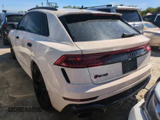 2022 Audi RS Q8 z VIN WU1ARBF14ND020700, wystawiony jako Copart lot #75193004 z przebiegiem Nie podano mil oraz Szkoda całkowita • Salvage title. Historia ofert i sprzedaży dostępna na DreamBid. Obrazek 6.