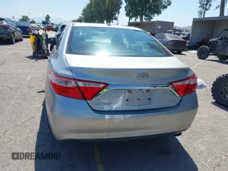 2015 Toyota Camry XLE z VIN 4T1BF1FK6FU068788, wystawiony jako IAAI lot #42380819 z przebiegiem 173 395 mil mil oraz . Historia ofert i sprzedaży dostępna na DreamBid. Obrazek 16.