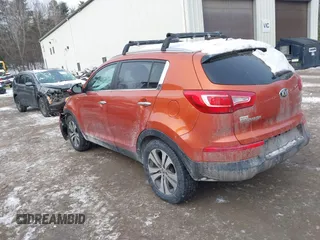 2013 Kia Sportage EX z VIN KNDPCCA22D7392791, wystawiony jako IAAI lot #41362982 z przebiegiem 90 361 mil mil oraz . Historia ofert i sprzedaży dostępna na DreamBid. Obrazek 3.