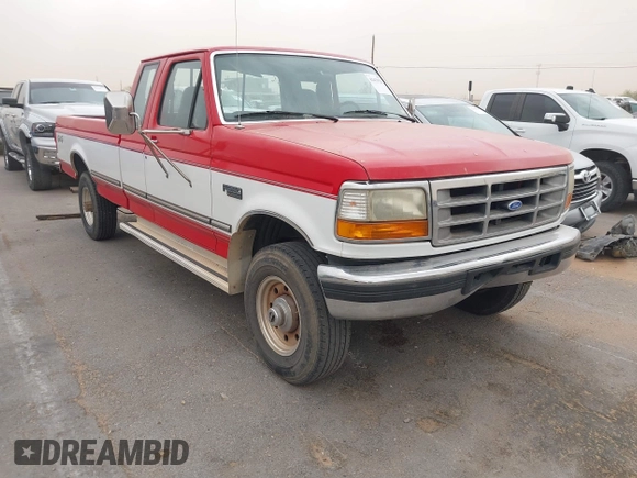 1996 Ford F-250 z VIN 1FTHX26G0TEA08492, wystawiony jako IAAI lot #42435528 z przebiegiem 108 159 mil mil oraz . Historia ofert i sprzedaży dostępna na DreamBid. Obrazek 1.