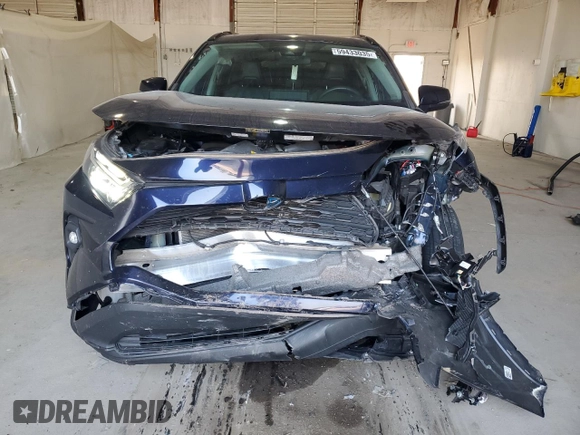 2022 Toyota RAV4 Hybrid XLE Premium with VIN 4T3B6RFV0NU097458, listed as a Copart auction lot 59433035 with 39,742 mi miles and Salvage title. Bid and sale history available at DreamBid. Image 5.