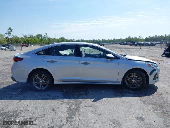 2019 Hyundai Sonata Sport with VIN 5NPE34AF1KH816034, listed as a IAAI auction lot 41886886 with 191,247 mi miles. Bid and sale history available at carsss.com. Image 14.