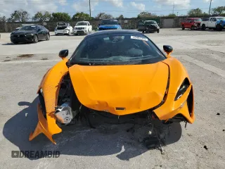 2025 McLaren Artura z VIN SBM16BEA8SW002943, wystawiony jako Copart lot #43462325 z przebiegiem Nie podano mil oraz Szkody całkowita. Historia ofert i sprzedaży dostępna na DreamBid. Obrazek 5.