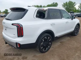 2024 Kia Telluride SX Prestige X-Line z VIN 5XYP5DGC4RG486441, wystawiony jako IAAI lot #42336929 z przebiegiem 14 033 mil mil oraz . Historia ofert i sprzedaży dostępna na DreamBid. Obrazek 4.