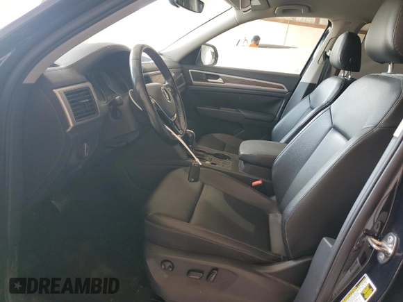 2019 Volkswagen Atlas SE with VIN 1V2WR2CA5KC518427, listed as a Copart auction lot 61795415 with 45,695 mi miles and Salvage title. Bid and sale history available at DreamBid. Image 7.