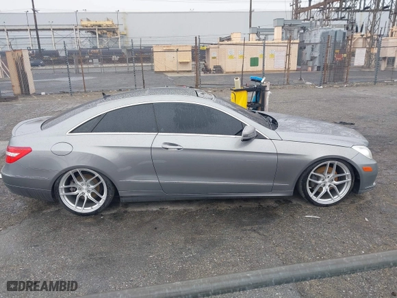 2011 Mercedes-Benz E-Class E 350 with VIN WDDKJ5GB6BF113516, listed as a IAAI auction lot 41735933 with 143,351 mi miles. Bid and sale history available at carsss.com. Image 13.