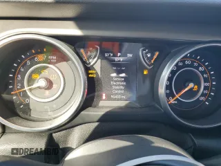 2018 Jeep Wrangler Unlimited Sport z VIN 1C4HJXDN3JW221167, wystawiony jako Copart lot #45236565 z przebiegiem 90 433 mil mil oraz Szkoda całkowita • Salvage title. Historia ofert i sprzedaży dostępna na DreamBid. Obrazek 9.