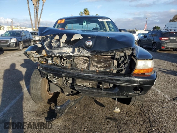 2002 Dodge Dakota Sport with VIN 1B7HG38N82S697439, listed as a Copart auction lot 44282155 with 239,414 mi miles and Salvage Title. Bid and sale history available at carsss.com. Image 5.