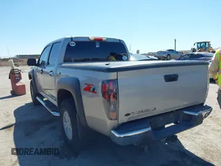 2005 Chevrolet Colorado 1SE LS Z71 z VIN 1GCDS136758256064, wystawiony jako IAAI lot #41847110 z przebiegiem 200 960 mil mil oraz . Historia ofert i sprzedaży dostępna na DreamBid. Obrazek 3.