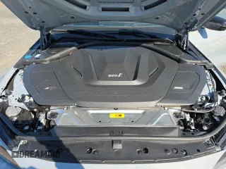 2024 BMW i4 M50 z VIN WBY33AW00RFT04066, wystawiony jako Copart lot #57458105 z przebiegiem 4754 mil mil oraz Szkody całkowita. Historia ofert i sprzedaży dostępna na DreamBid. Obrazek 13.