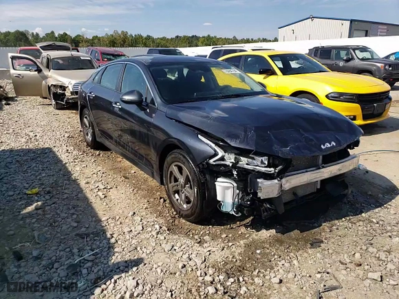 2022 Kia K5 LXS with VIN 5XXG14J24NG126256, listed as a Copart auction lot 70094784 with 59,350 mi miles and Salvage Title. Bid and sale history available at carsss.com. Image 14.