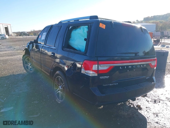 2015 Lincoln Navigator with VIN 5LMJJ2JT9FEJ08241, listed as a IAAI auction lot 40865039 with 1 mi miles. Bid and sale history available at carsss.com. Image 3.