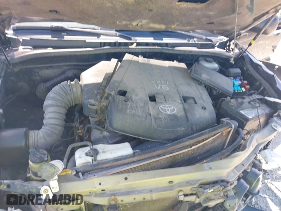 2006 Toyota 4Runner SR5 z VIN JTEZU14R168057081, wystawiony jako IAAI lot #42220634 z przebiegiem 224 022 mil mil oraz . Historia ofert i sprzedaży dostępna na DreamBid. Obrazek 10.