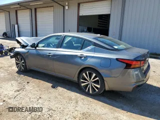 2020 Nissan Altima 2.5 SR with VIN 1N4BL4CV4LC141659, listed as a Copart auction lot 45570135 with 57,965 mi miles and Salvage Title. Bid and sale history available at carsss.com. Image 2.
