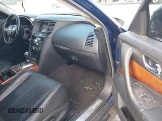 2015 Infiniti QX70 с VIN JN8CS1MU2FM380734, выставлен на аукционе IAAI как лот 42723003 с пробегом 175 469 миль миль и . История ставок и продаж доступна на DreamBid. Изображение 5.