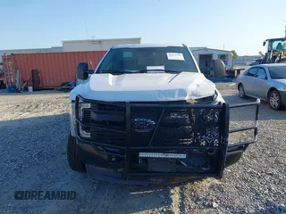 2019 Ford F-250 XL with VIN 1FT7W2B65KEE88135, listed as a IAAI auction lot 42452346 with 94,142 mi miles and . Bid and sale history available at DreamBid. Image 12.