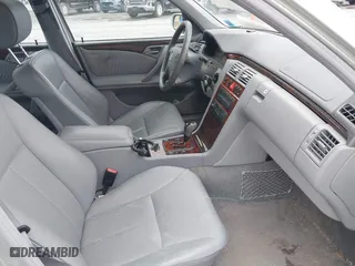 2001 Mercedes-Benz E-Class with VIN WDBJF65J11B216449, listed as a IAAI auction lot 39378007 with 62,263 mi miles. Bid and sale history available at carsss.com. Image 5.
