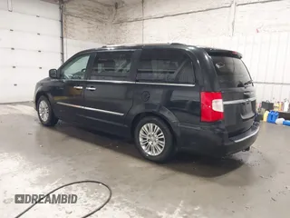 2014 Chrysler Town & Country Limited z VIN 2C4RC1GG0ER112673, wystawiony jako IAAI lot #42487731 z przebiegiem 107 207 mil mil oraz . Historia ofert i sprzedaży dostępna na DreamBid. Obrazek 3.