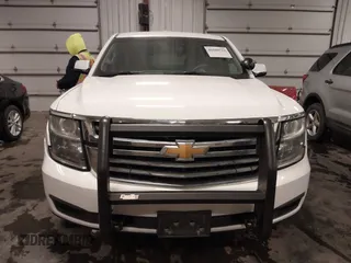 2020 Chevrolet Tahoe Commercial z VIN 1GNSKDECXLR260202, wystawiony jako IAAI lot #41608712 z przebiegiem 137 214 mil mil oraz . Historia ofert i sprzedaży dostępna na DreamBid. Obrazek 12.