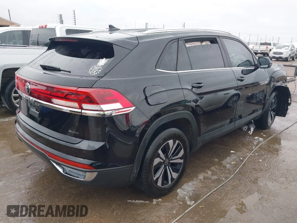 2024 Volkswagen Atlas SE z VIN 1V2LE2CA7RC210703, wystawiony jako IAAI lot #41281929 z przebiegiem Nie podano mil oraz . Historia ofert i sprzedaży dostępna na DreamBid. Obrazek 4.