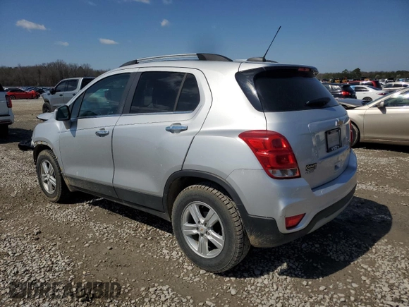 2020 Chevrolet Trax LT with VIN KL7CJLSB1LB009094, listed as a Copart auction lot 48667935 with 62,215 mi miles and Salvage Title. Bid and sale history available at DreamBid. Image 2.