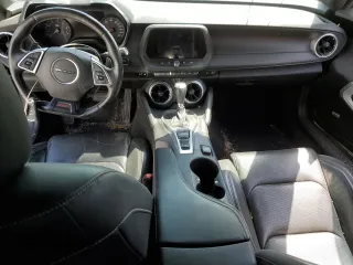 2016 Chevrolet Camaro 2SS z VIN 1G1FH1R74G0118399, wystawiony jako Copart lot #53320365 z przebiegiem 64 551 mil mil oraz Szkody całkowita. Historia ofert i sprzedaży dostępna na DreamBid. Obrazek 8.