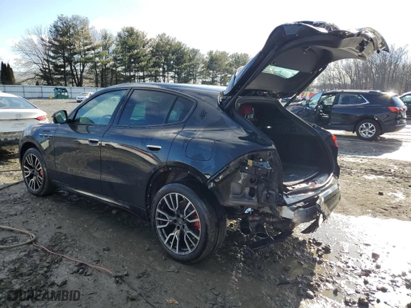 2023 Maserati Grecale Modena with VIN ZN682AVM6P7429433, listed as a Copart auction lot 44311645 with 5,967 mi miles and Salvage Title. Bid and sale history available at carsss.com. Image 2.