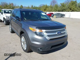 2013 Ford Explorer XLT with VIN 1FM5K8D85DGC94082, listed as a IAAI auction lot 41956976 with 174,017 mi miles and . Bid and sale history available at carsss.com. Image 1.