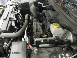 2020 Ram 1500 Big Horn z VIN 1C6SRFBT1LN142168, wystawiony jako IAAI lot #43280724 z przebiegiem 30 487 mil mil oraz . Historia ofert i sprzedaży dostępna na DreamBid. Obrazek 24.