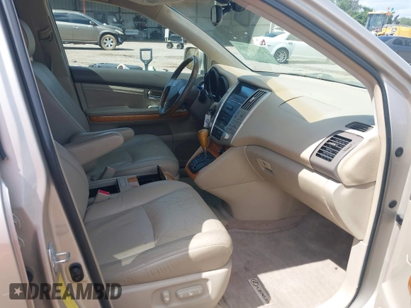 2005 Lexus RX 330 z VIN 2T2GA31U25C042130, wystawiony jako IAAI lot #42612284 z przebiegiem 125 118 mil mil oraz . Historia ofert i sprzedaży dostępna na DreamBid. Obrazek 5.