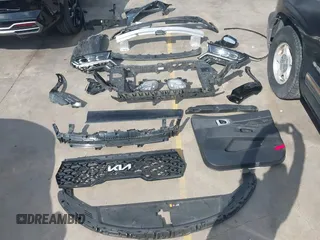 2023 Kia Sorento SX z VIN 5XYRK4LFXPG202339, wystawiony jako IAAI lot #42463572 z przebiegiem 27 928 mil mil oraz . Historia ofert i sprzedaży dostępna na DreamBid. Obrazek 12.