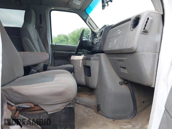 2014 Ford Econoline Passenger XL с VIN 1FBNE3BL2EDA82334, выставлен на аукционе IAAI как лот 42314725 с пробегом 86 887 миль миль и . История ставок и продаж доступна на DreamBid. Изображение 5.