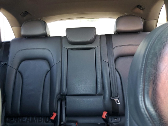 2013 Audi Q5 Premium Plus z VIN WA1DGAFP7DA046555, wystawiony jako Copart lot #56495125 z przebiegiem 98 420 mil mil oraz Szkoda całkowita • Salvage title. Historia ofert i sprzedaży dostępna na DreamBid. Obrazek 10.