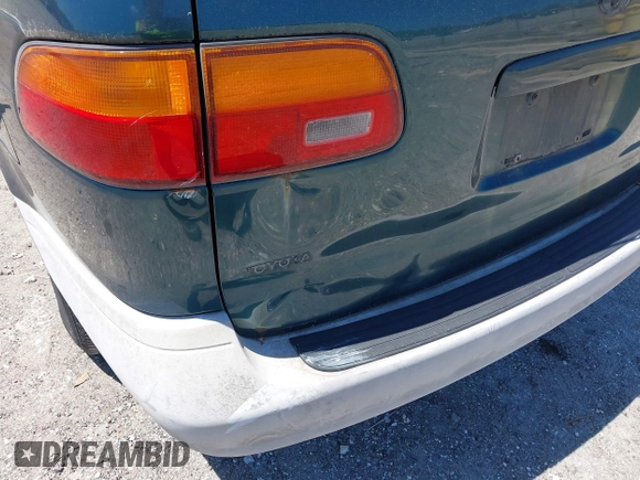 1998 Toyota Sienna LE с VIN 4T3ZF13C0WU038446, выставлен на аукционе IAAI как лот 42038331 с пробегом 228 832 миль миль и . История ставок и продаж доступна на DreamBid. Изображение 6.