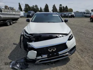 2019 Infiniti QX30 Luxe with VIN SJKCH5CR7KA011861, listed as a Copart auction lot 52147015 with 77,905 mi miles and Salvage title. Bid and sale history available at DreamBid. Image 5.