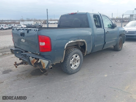 2007 Chevrolet Silverado 1500 LT w/1LT with VIN 1GCEC19J37Z506569, listed as a IAAI auction lot 41471252 with 258,178 mi miles. Bid and sale history available at carsss.com. Image 4.