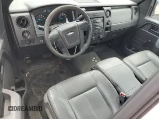 2013 Ford F-150 XL z VIN 1FTMF1CM6DKE78521, wystawiony jako Copart lot #53265605 z przebiegiem 245 087 mil mil oraz Szkoda całkowita • Salvage title. Historia ofert i sprzedaży dostępna na DreamBid. Obrazek 8.