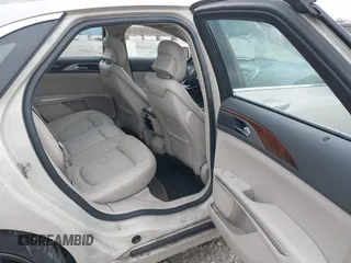 2016 Lincoln MKZ with VIN 3LN6L2J90GR604048, listed as a IAAI auction lot 41190815 with 46,121 mi miles and . Bid and sale history available at DreamBid. Image 8.