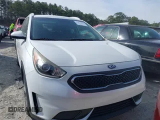 2017 Kia Niro FE with VIN KNDCB3LC1H5089168, listed as a IAAI auction lot 41574413 with 102,844 mi miles. Bid and sale history available at carsss.com. Image 12.