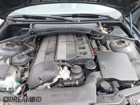 2004 BMW 3 Series 325Ci with VIN WBABW33434PG98463, listed as a IAAI auction lot 41717920 with 83,424 mi miles. Bid and sale history available at carsss.com. Image 10.