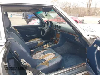 1983 Mercedes-Benz 380 with VIN WDBBA45A0DB024774, listed as a IAAI auction lot 41882815 with 138,386 mi miles. Bid and sale history available at carsss.com. Image 5.