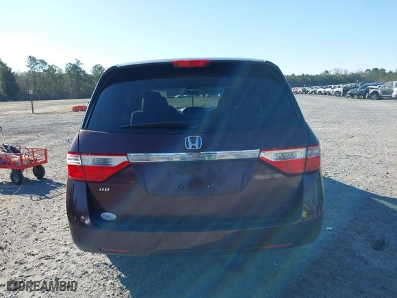 2013 Honda Odyssey LX with VIN 5FNRL5H21DB082331, listed as a IAAI auction lot 41756206 with 249,204 mi miles. Bid and sale history available at carsss.com. Image 16.