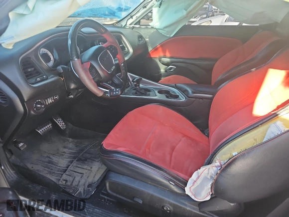 2019 Dodge Challenger R/T Scat Pack Widebody z VIN 2C3CDZFJ3KH740893, wystawiony jako Copart lot #59661204 z przebiegiem 78 203 mil mil oraz Szkoda całkowita • Salvage title. Historia ofert i sprzedaży dostępna na DreamBid. Obrazek 7.